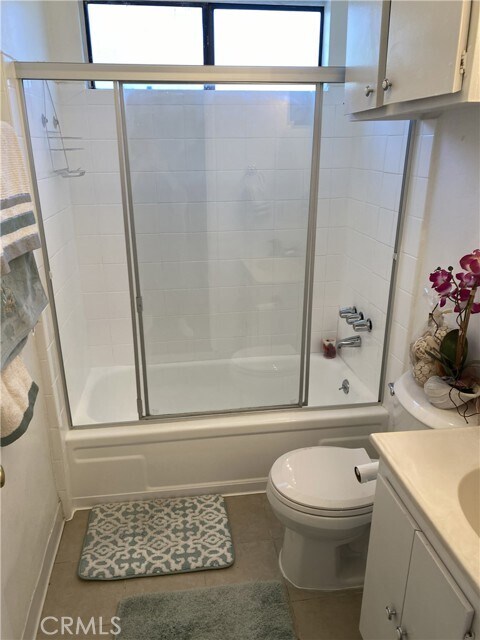 Foto del edificio - 1943 Vista Del Mar Ave