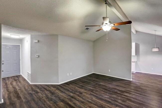 Foto del edificio - 1031 Golden Nugget Ct