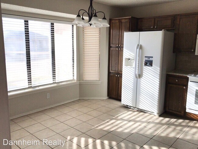 Foto del edificio - 3 br, 2 bath House - 310 N Elkhart