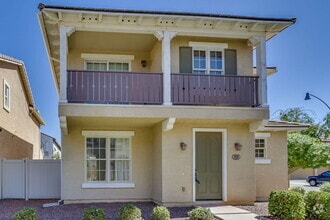 Building Photo - 860 S Adam Way