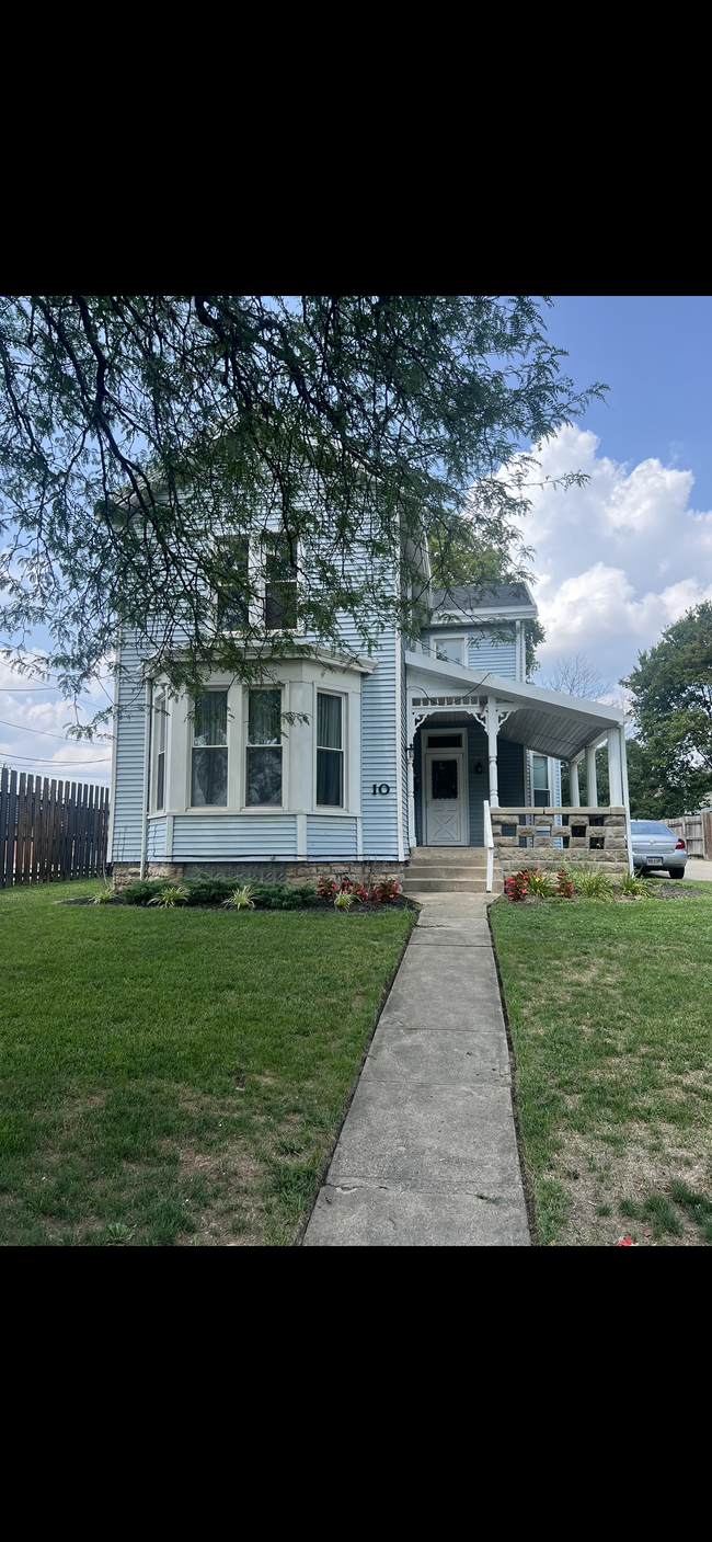 Exterior of house - 10 Parkway Ave