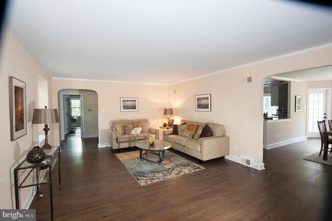 Building Photo - 1228 Arwyn Ln