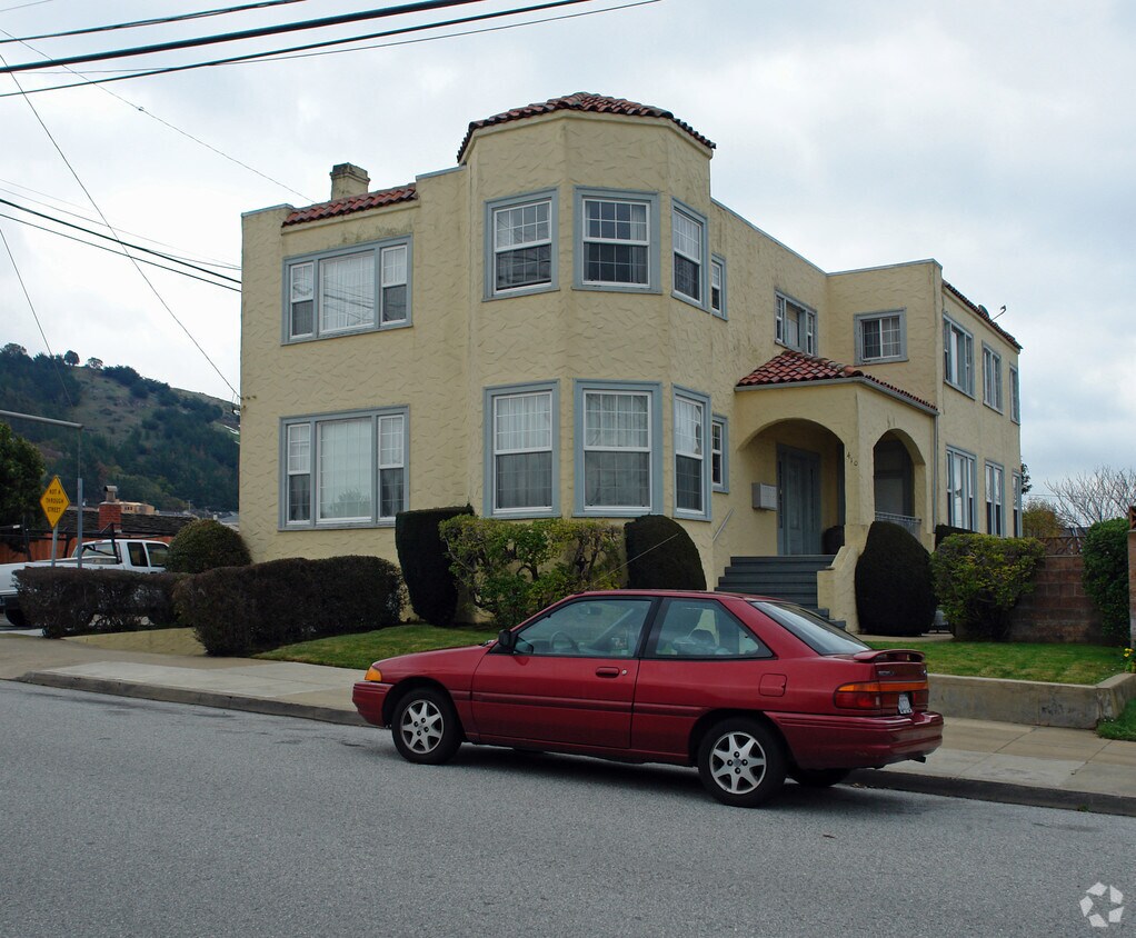 Primary Photo - 410 Eucalyptus Ave