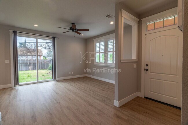 Foto del edificio - 2550 Plymouth Oaks Ct