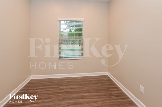 Foto del edificio - 11939 Hambright Rd