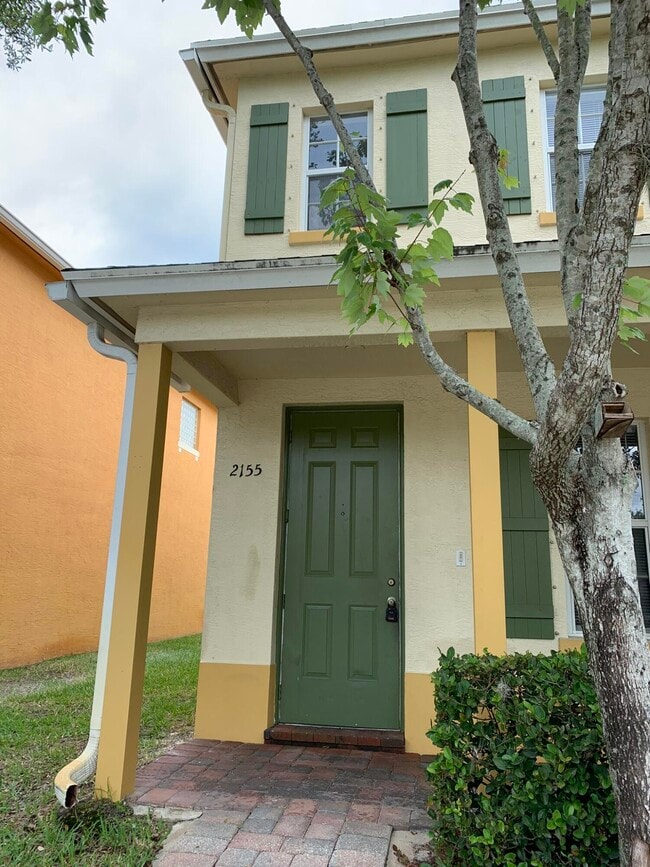 Building Photo - 2155 SE Bell Isle Dr