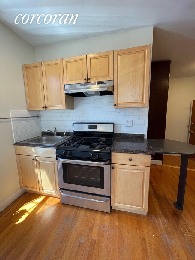 Foto del edificio - 685 Humboldt St