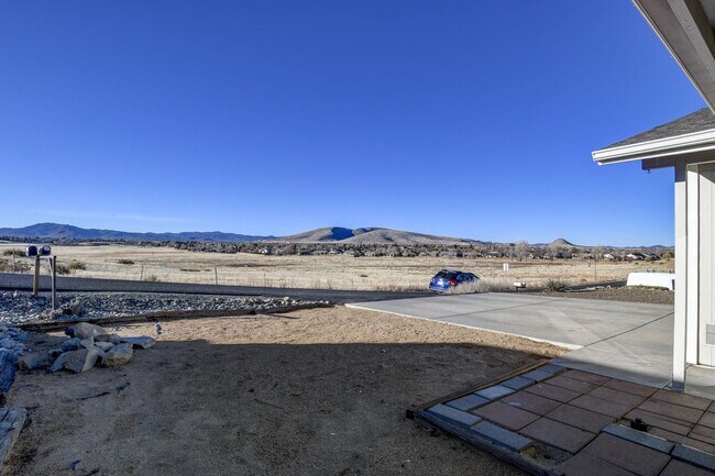 Foto del edificio - 7100 Roundup Dr