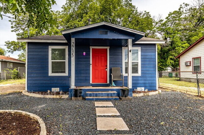 Building Photo - 2735 Pecan Valley Dr