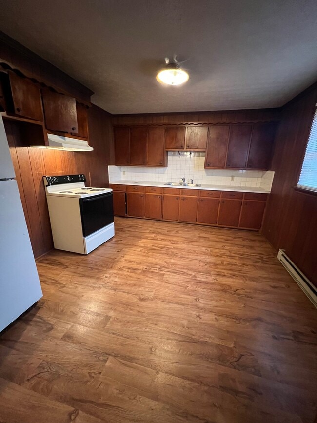 Foto del edificio - 1244 Crewdson Dr