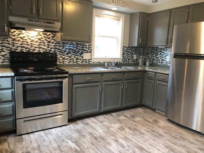 Foto del edificio - 630 Palmer Ave