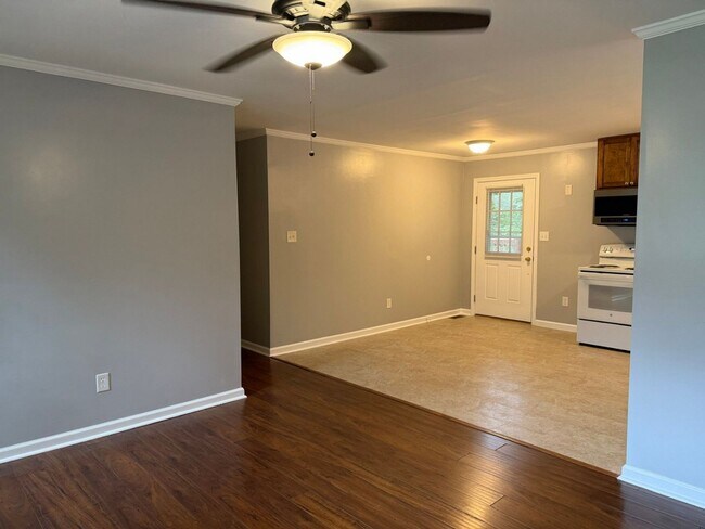 Foto del edificio - Beautiful 3 Bedroom House in West Knoxville