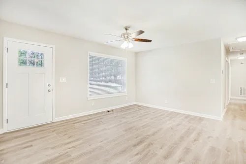 Building Photo - 3068 Rollingwood Ln SE