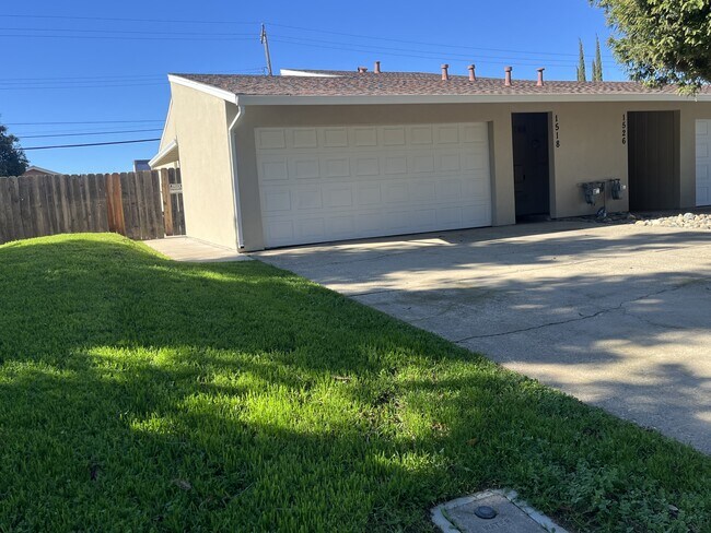 Building Photo - 1518 Upland Dr