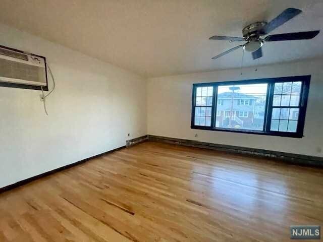Foto del edificio - 76 Miller Ave