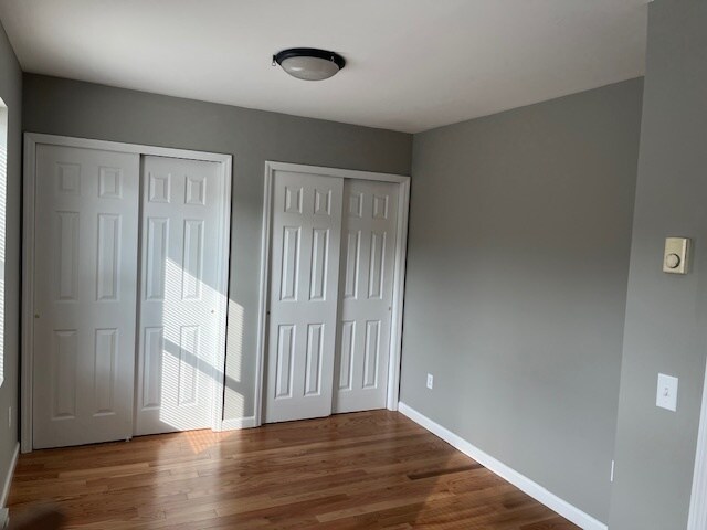 Dormitorio - 85 N Main St