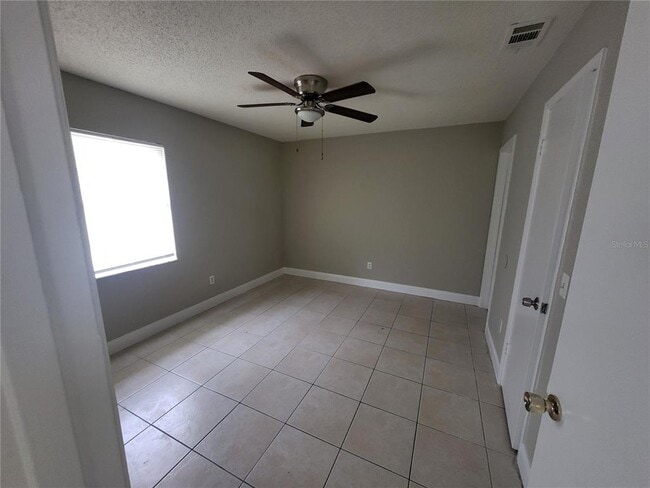 Building Photo - 9819 River Pines Ct