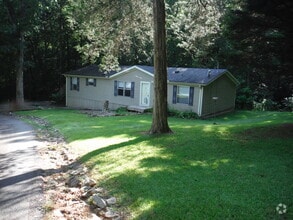 Building Photo - 127 John Lewis Dr
