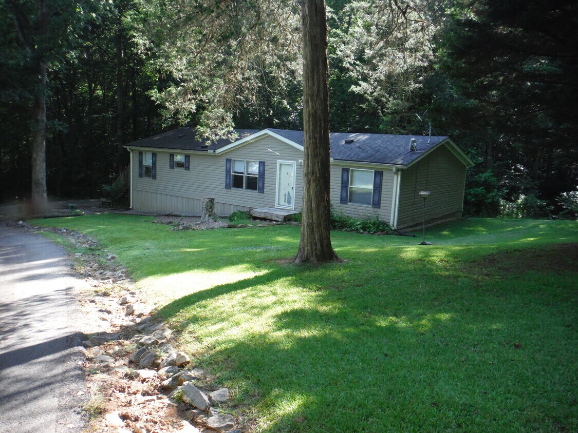 Foto principal - 127 John Lewis Dr