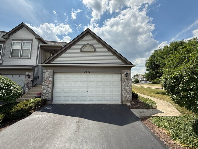 Foto del edificio - 3313 Bromley Ln