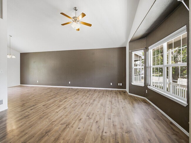 Building Photo - 2039 Sandhill Crane Cir
