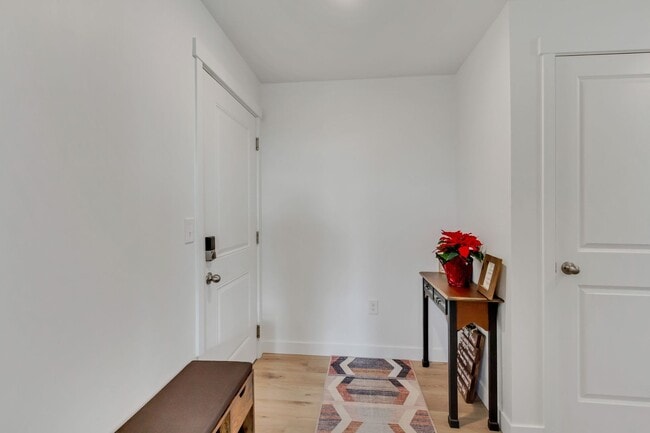 Photo - Spacious 3 Bed 2 Bath Condo in Sandy!