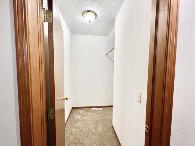 Building Photo - 167 S Jackson St