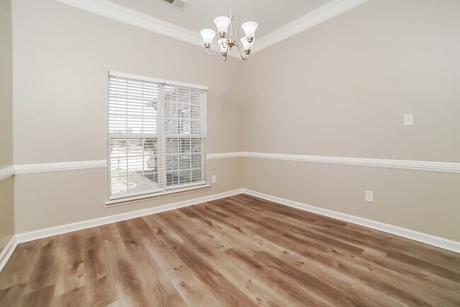 Building Photo - 2477 Torrington Way