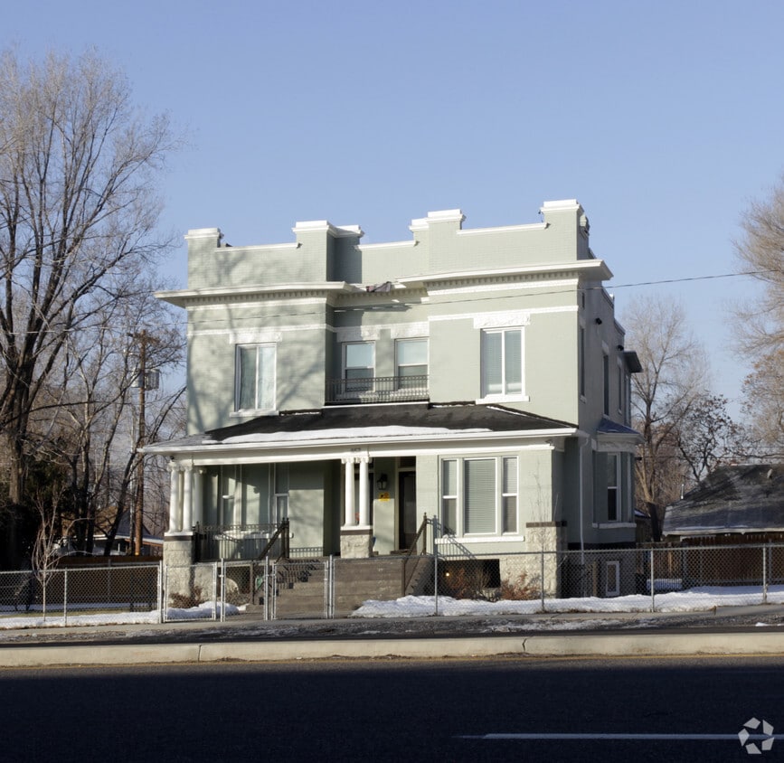 Building Photo - 852 S West Temple