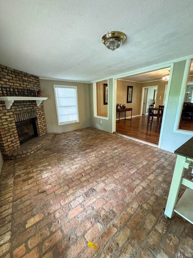 Building Photo - Shreve Island
