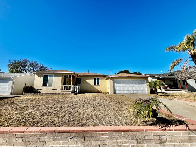 Building Photo - Great 3B 1BA Home in Lemon Grove!