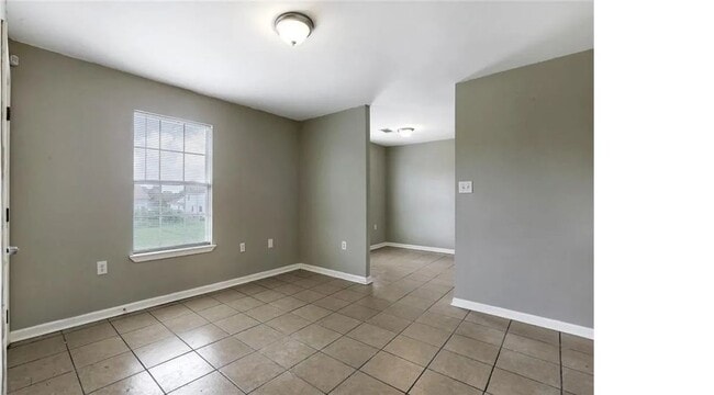 Building Photo - 5201 N Galvez St