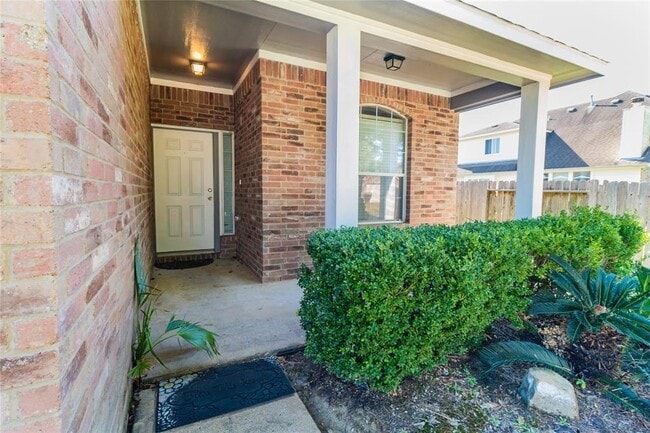 Building Photo - 17115 Sperry Landing Dr