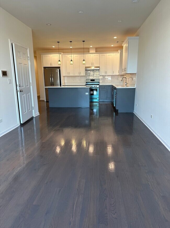 Foto del edificio - 2916 S Wentworth Ave