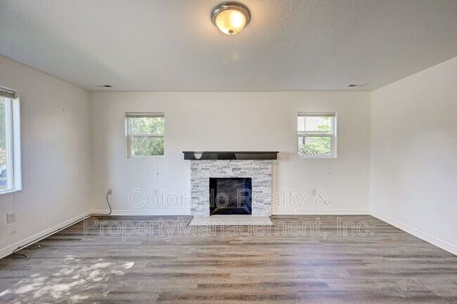 Foto del edificio - 3801 S Lincoln St