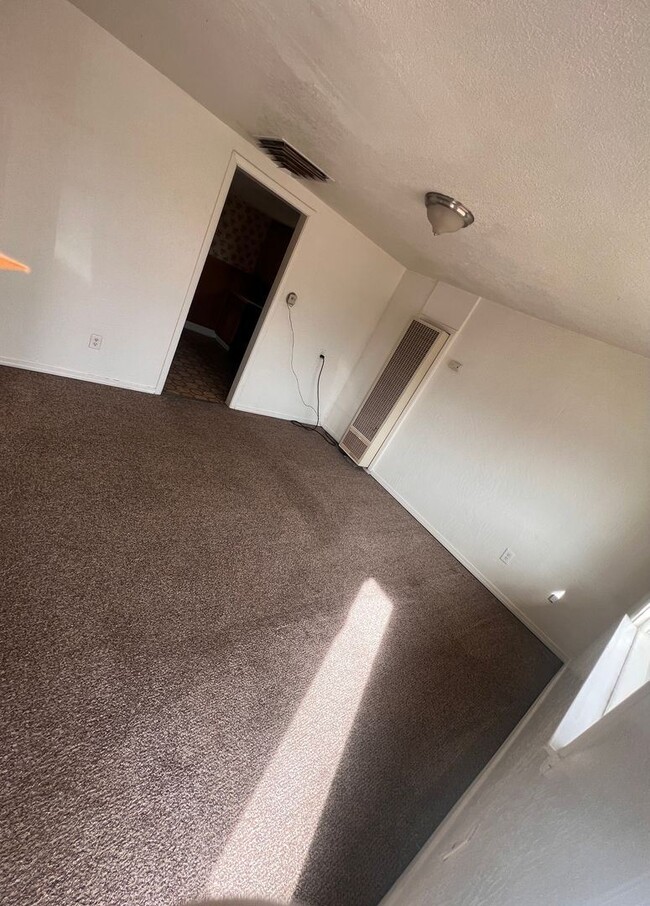 Building Photo - 2 br, 1 bath House - 506 S Sunset Ave