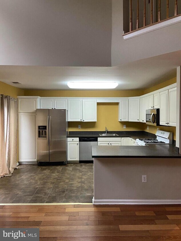 Primary Photo - 79 Tattersall Dr