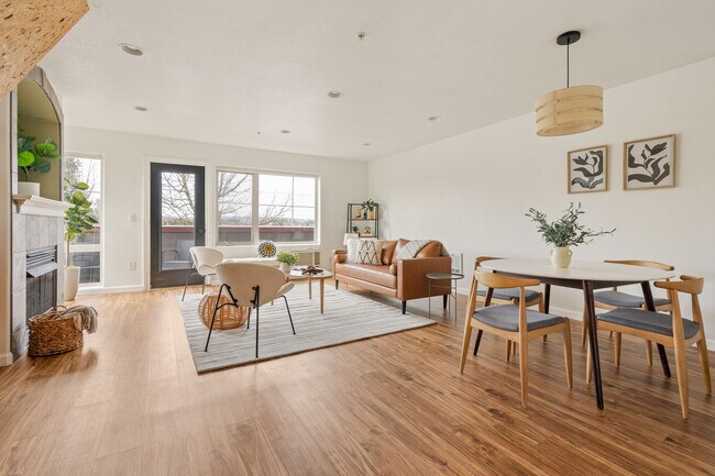 Building Photo - 17040 SW Whitley Way
