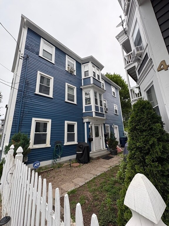 Primary Photo - 6 Northey St