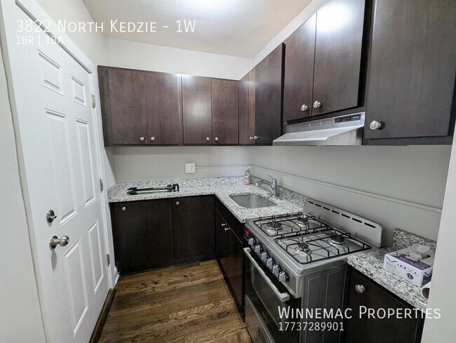 Foto del edificio - 3822 North Kedzie-1W
