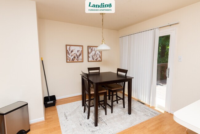 Building Photo - 111 Abelia Dr