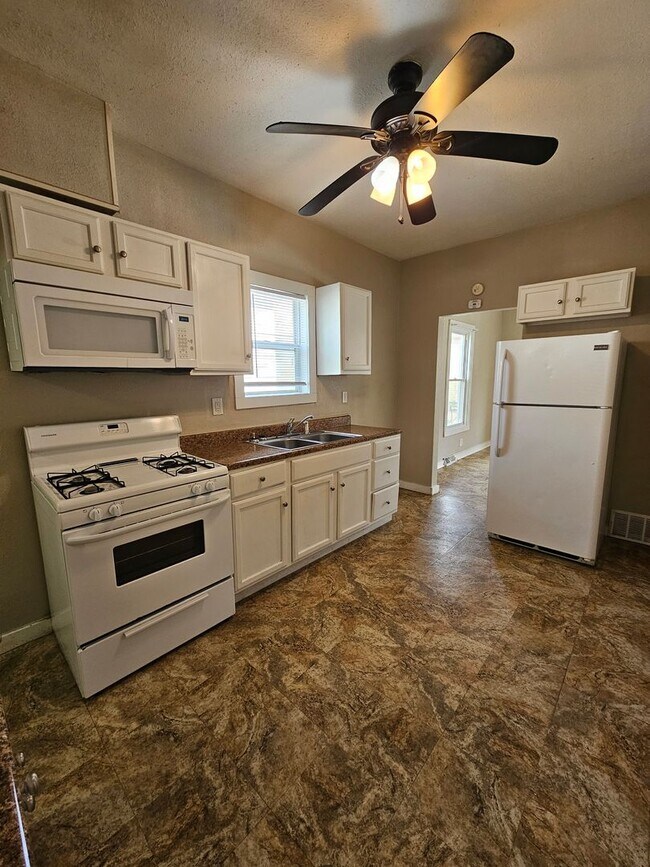 Foto del edificio - 208-210 13th Ave.