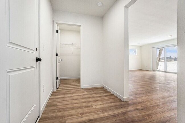 Building Photo - Get 50% off your first month’s rent when you apply by February 28th! Limited time only. Restricti...