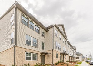 Building Photo - 3955 Allegretto Cir