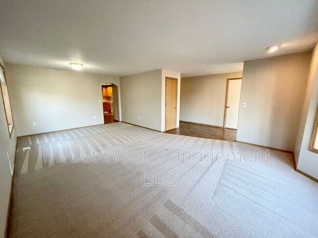 Foto del edificio - 1313 NW 146th St