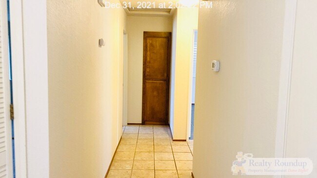 Foto del edificio - 8755 Pacific Hills Way