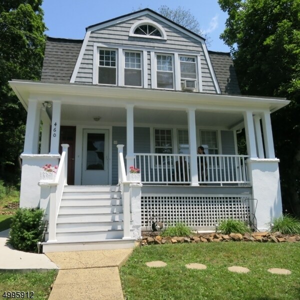 Primary Photo - 460 Watchung Ave
