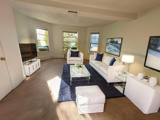 Foto del edificio - 2 bedroom in Waltham MA 02453