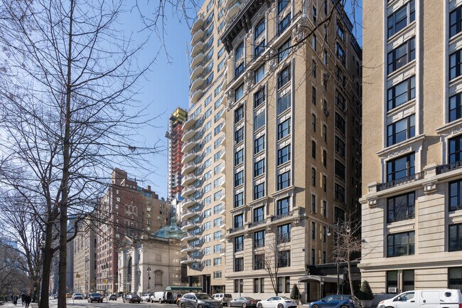 Building Photo - 80 Central Park W