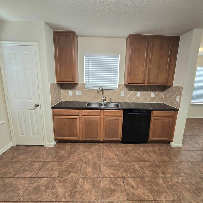 Foto del edificio - 12006 Audubon Hill Ct